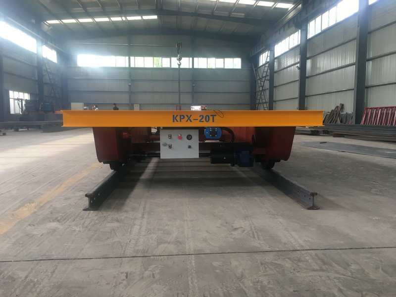 20 tòn tren transpò machin